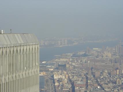 New York (pan 1)<br>Location: <a href="https://www.google.com/maps/search/?api=1&query=40.71101,-74.0131" target="_new">World Trade Centre Outside Observation Deck</a>